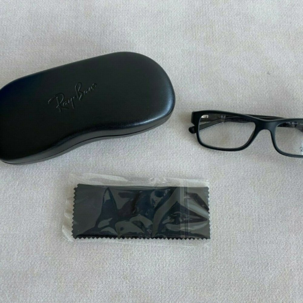 NEW Ray-Ban Eyeglass Frames RX5268 52-17 Black